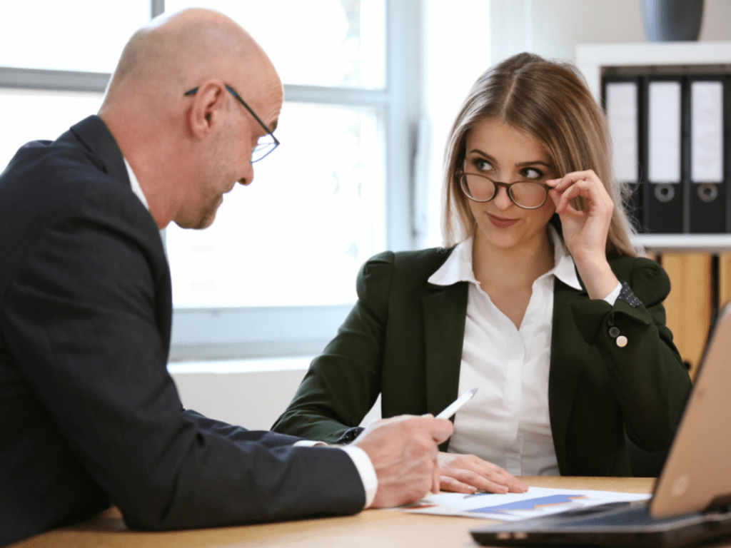 bí quyết lấy lòng sếp