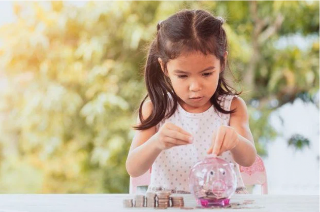 Tỷ phú Warren Buffett: Đừng chờ khi con lớn mới dạy con về tiền bạc